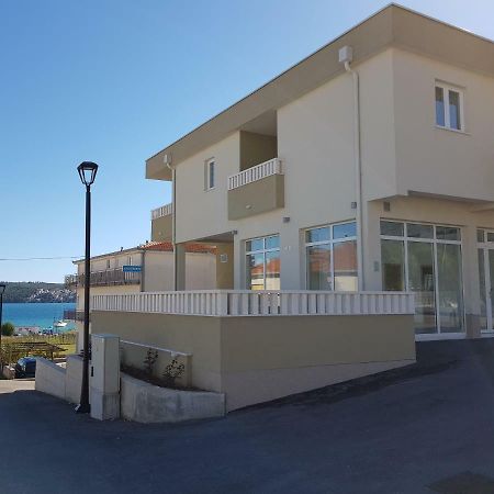 Apartmani Marella Donji Seget Eksteriør billede
