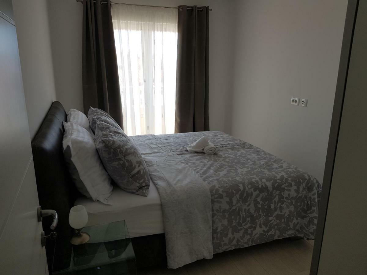 Apartmani Marella Donji Seget Eksteriør billede