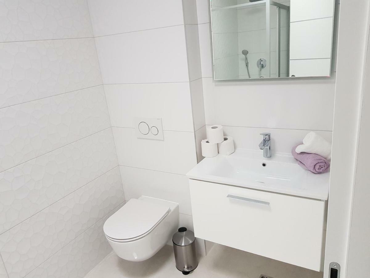 Apartmani Marella Donji Seget Eksteriør billede
