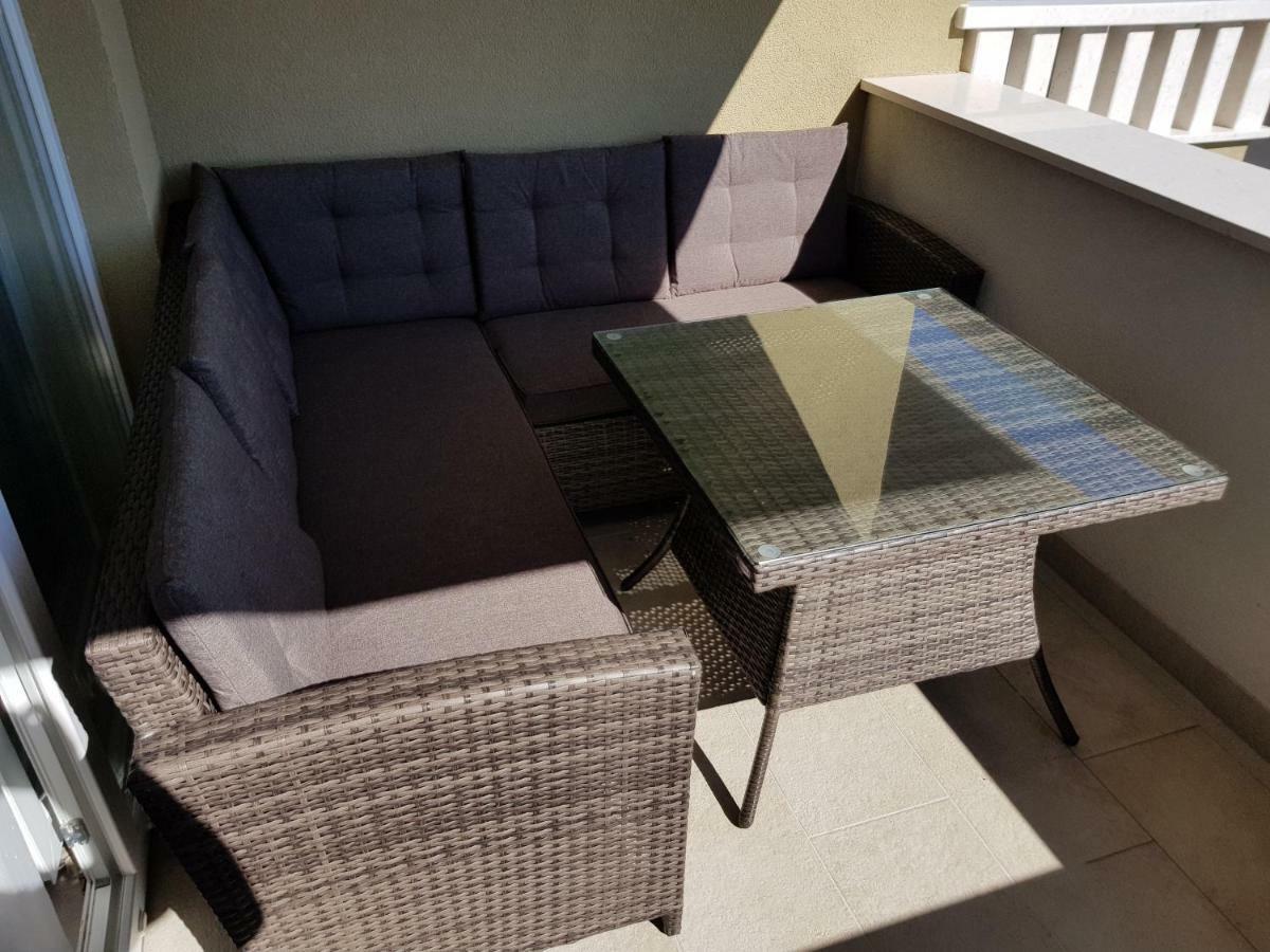 Apartmani Marella Donji Seget Eksteriør billede