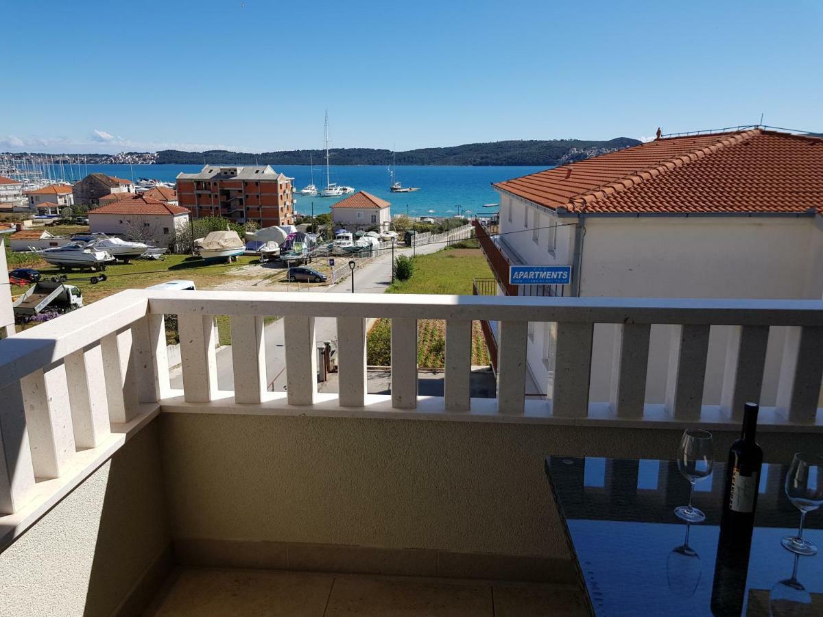 Apartmani Marella Donji Seget Eksteriør billede
