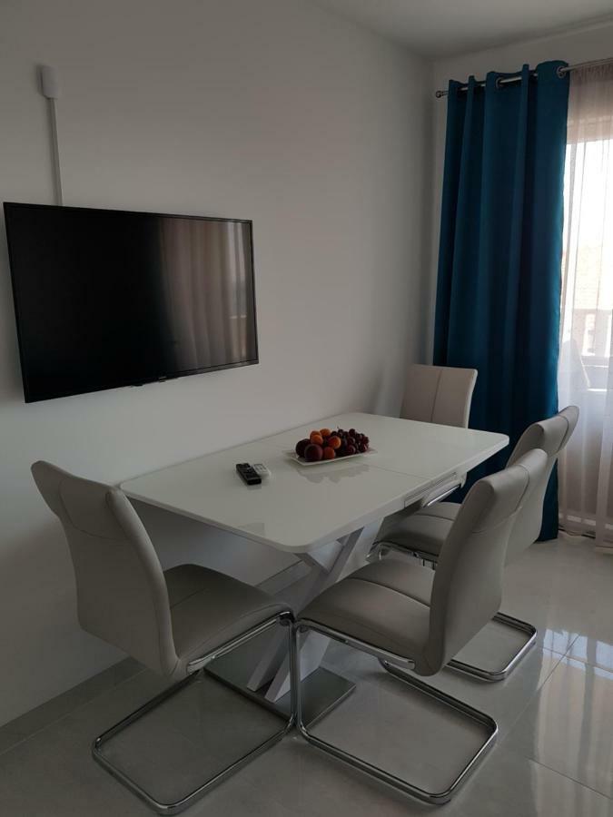 Apartmani Marella Donji Seget Eksteriør billede